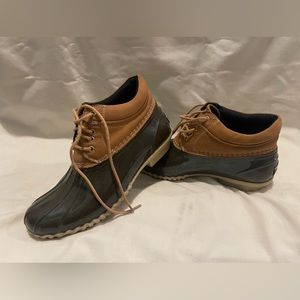 Tommy Hilfiger Duck Boots ,size 7